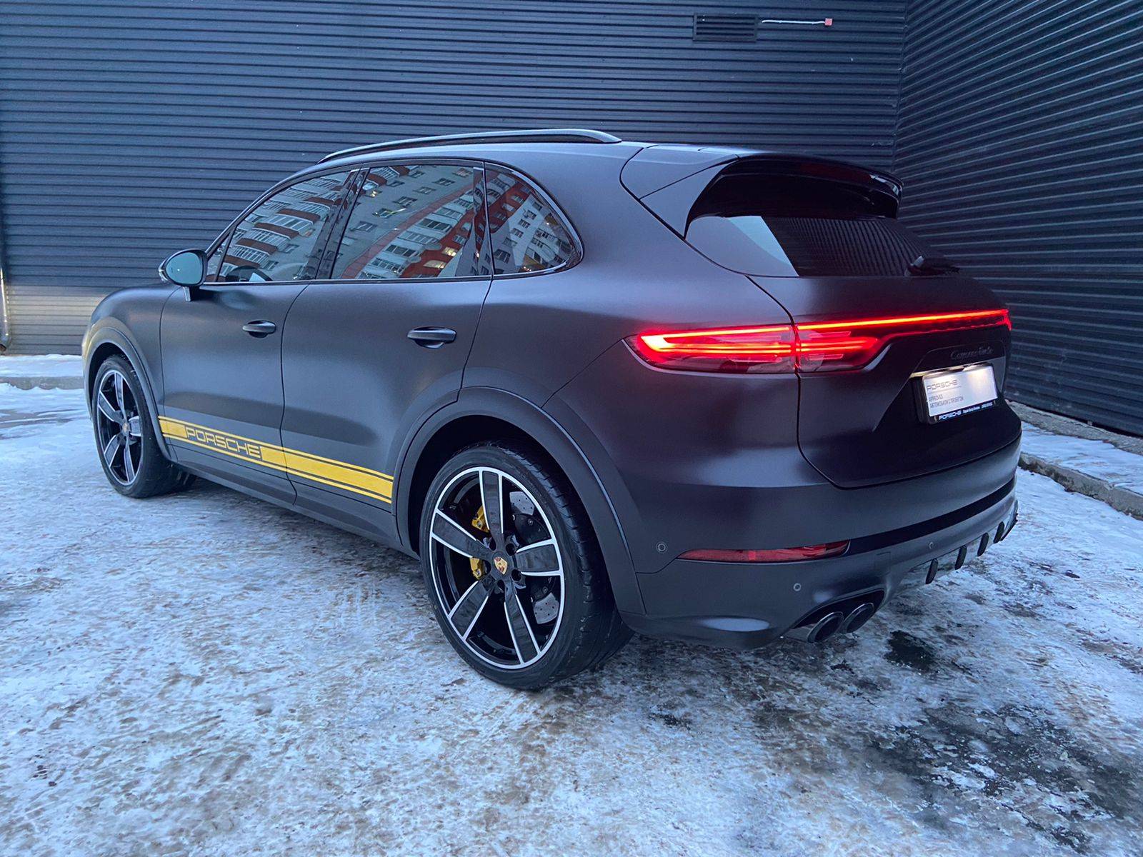 Купить Porsche 2021 Porsche Cayenne Turbo с пробегом в Порше Центр Тюмень