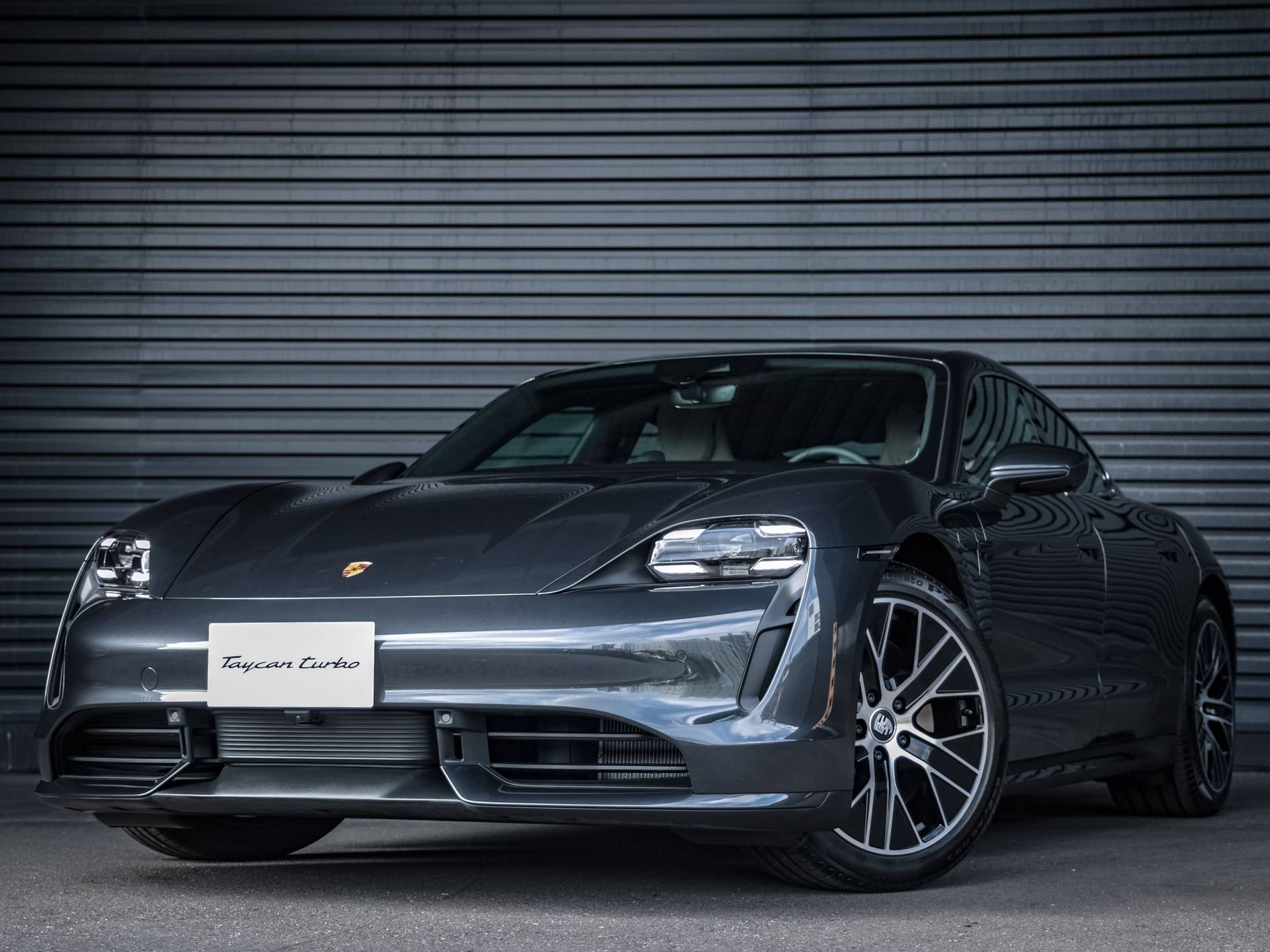 尋找保時捷新車和中古車