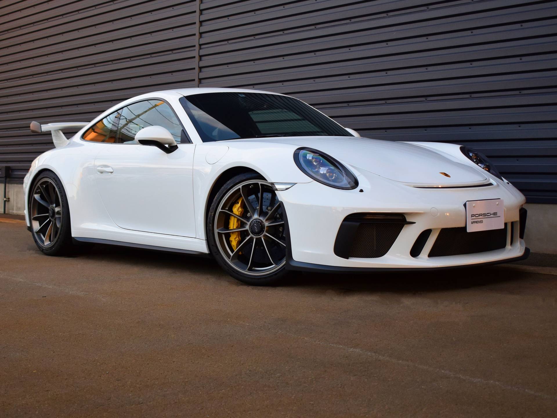 Porsche 911 Gt3 の中古車を ポルシェセンター福井で購入