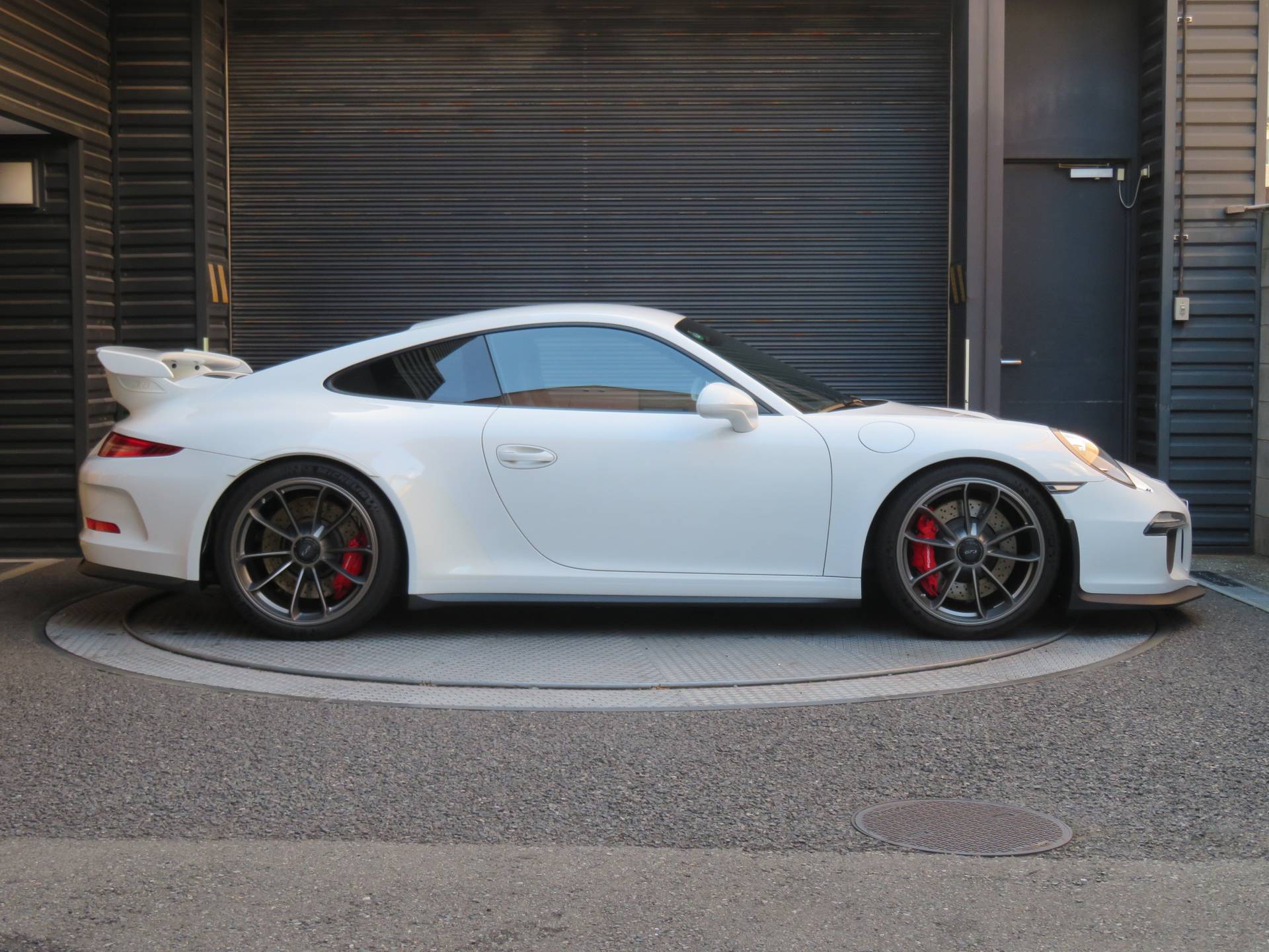 Porsche Gt3 の中古車を Pc 堺 西大阪認定中古車センターで購入