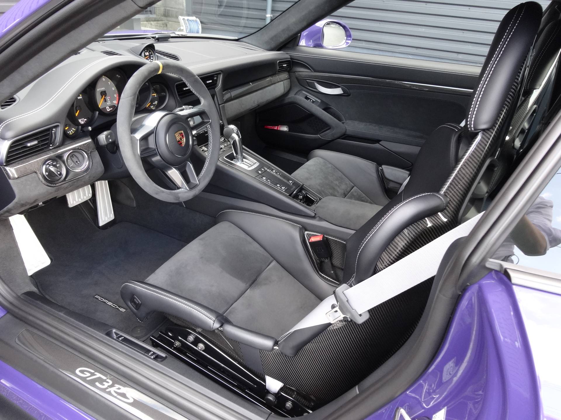 Porsche 911 Gt3 Rs の中古車を ポルシェセンター高松 四国中央認定中古車センターで購入