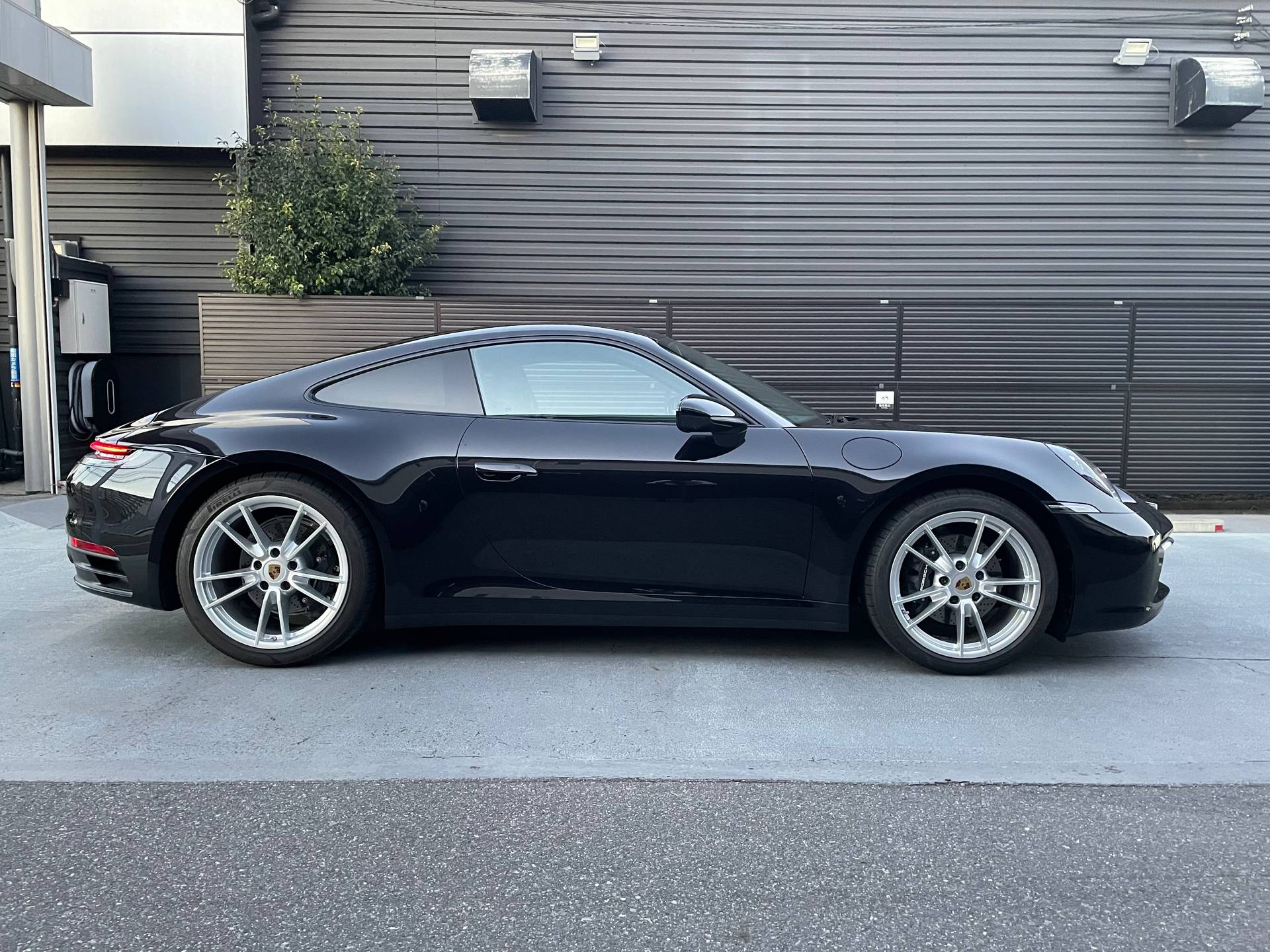 Porsche 21 ポルシェ 911 Carrera の中古車を ポルシェセンター岡山 認定中古車センターで購入