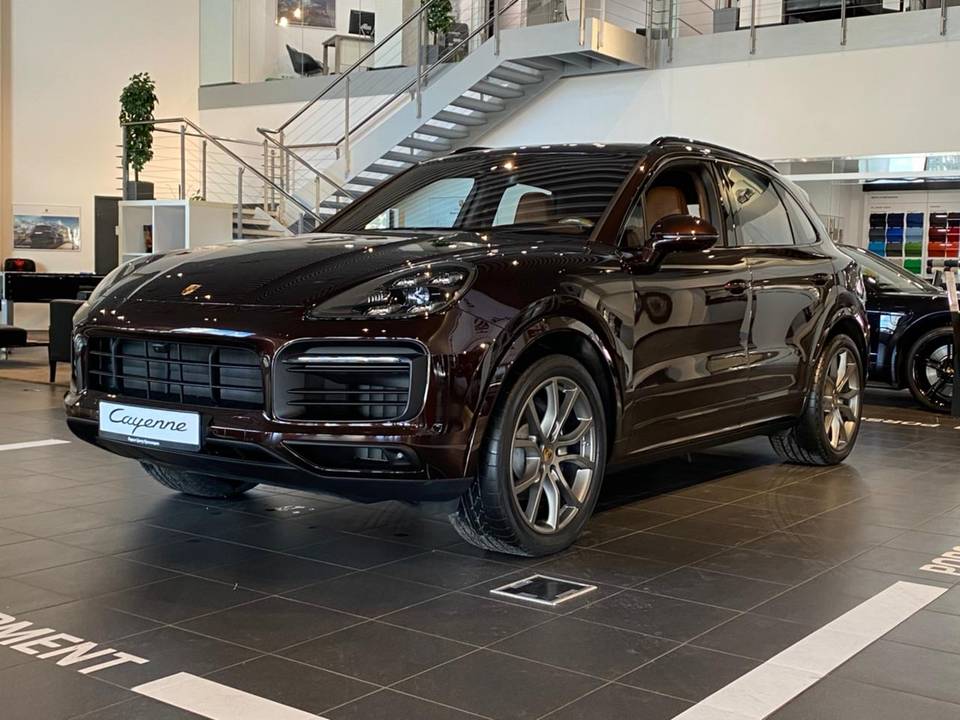 Купить новый Porsche 2022 Porsche Cayenne в Порше Центр Красноярск