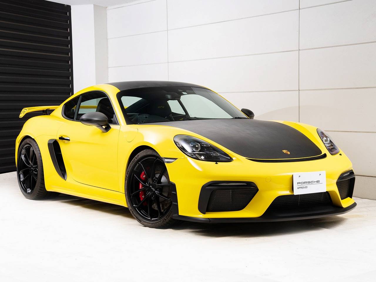 Porsche 718 Cayman Gt4 の中古車を Pc名古屋 認定中古車センターで購入