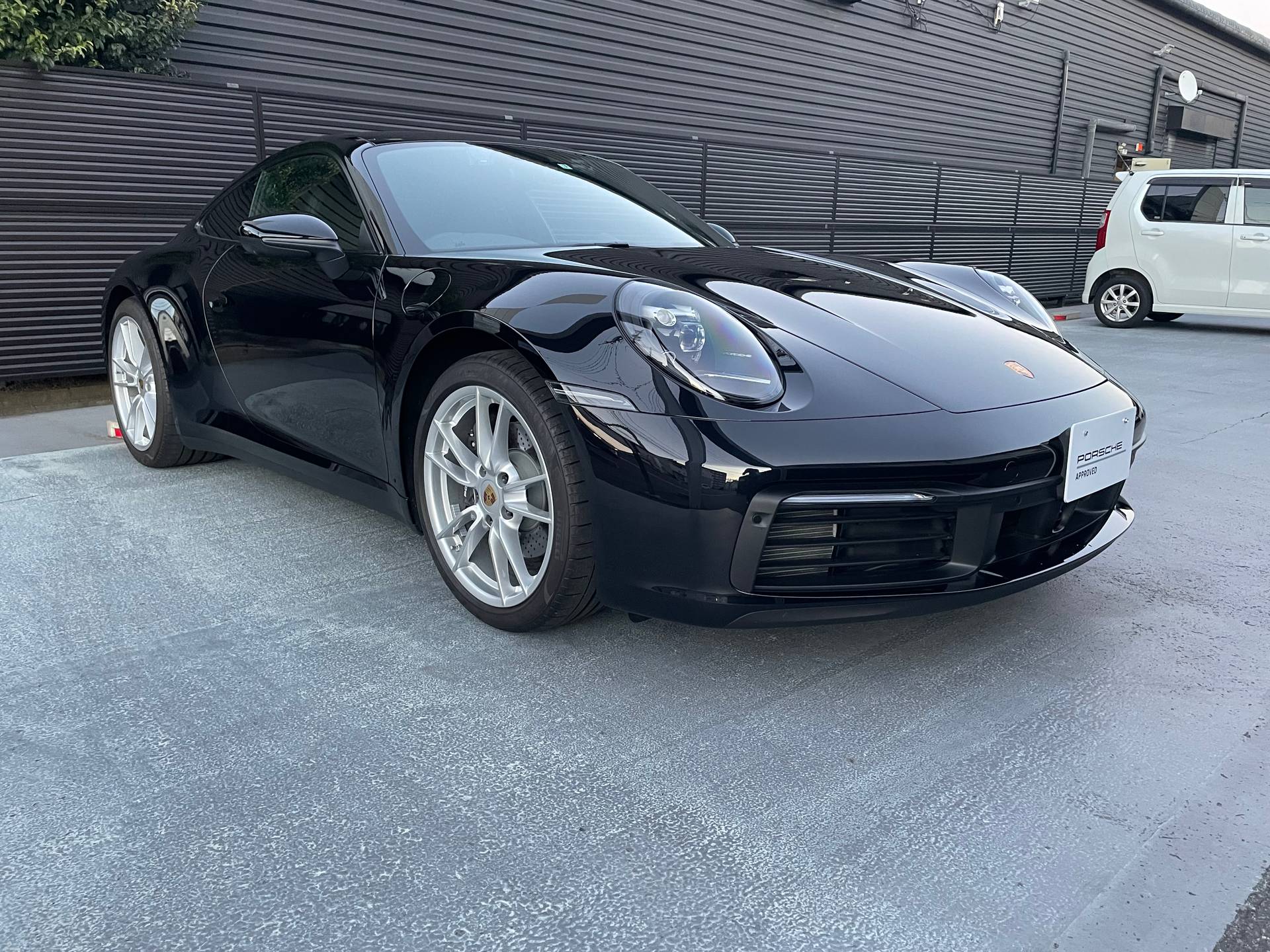 Porsche 21 ポルシェ 911 Carrera の中古車を ポルシェセンター岡山 認定中古車センターで購入