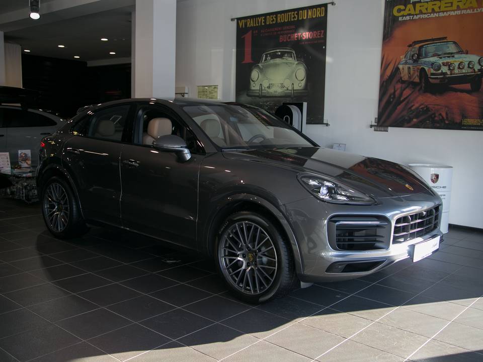 Купить Porsche 2022 Porsche Cayenne Coupé с пробегом в ДжиТи-Центр ...