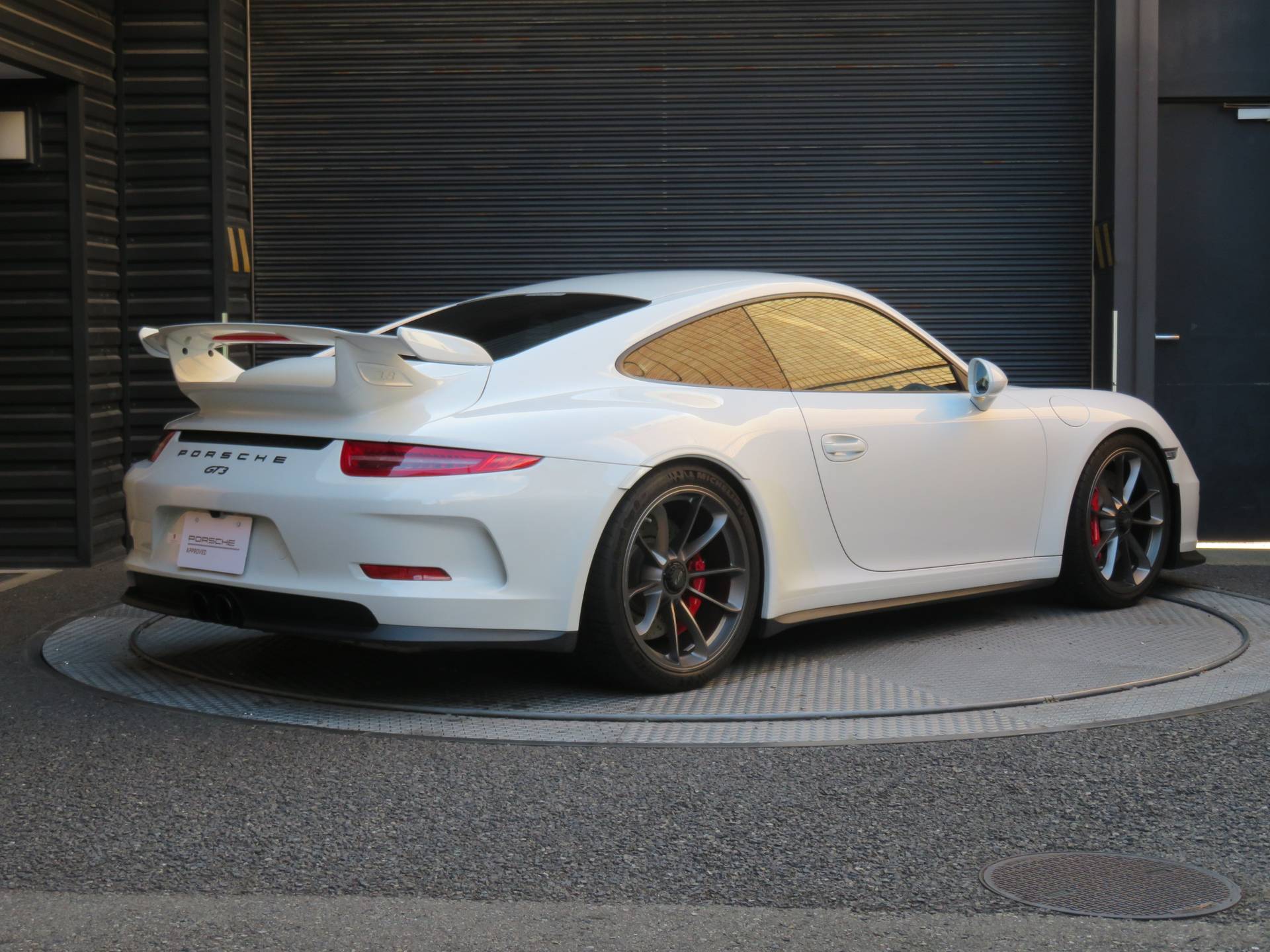 Porsche Gt3 の中古車を Pc 堺 西大阪認定中古車センターで購入